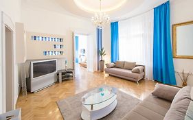 Spirit Nádor Ter Apartment